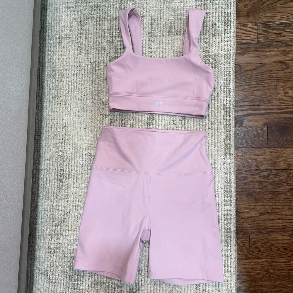 LUXEFORM Biker Shorts & Ballet Band Bra - Cowgirl